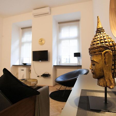 Real Delux Apartment Next To Gozsdu & Synagogue Budapest Exterior foto