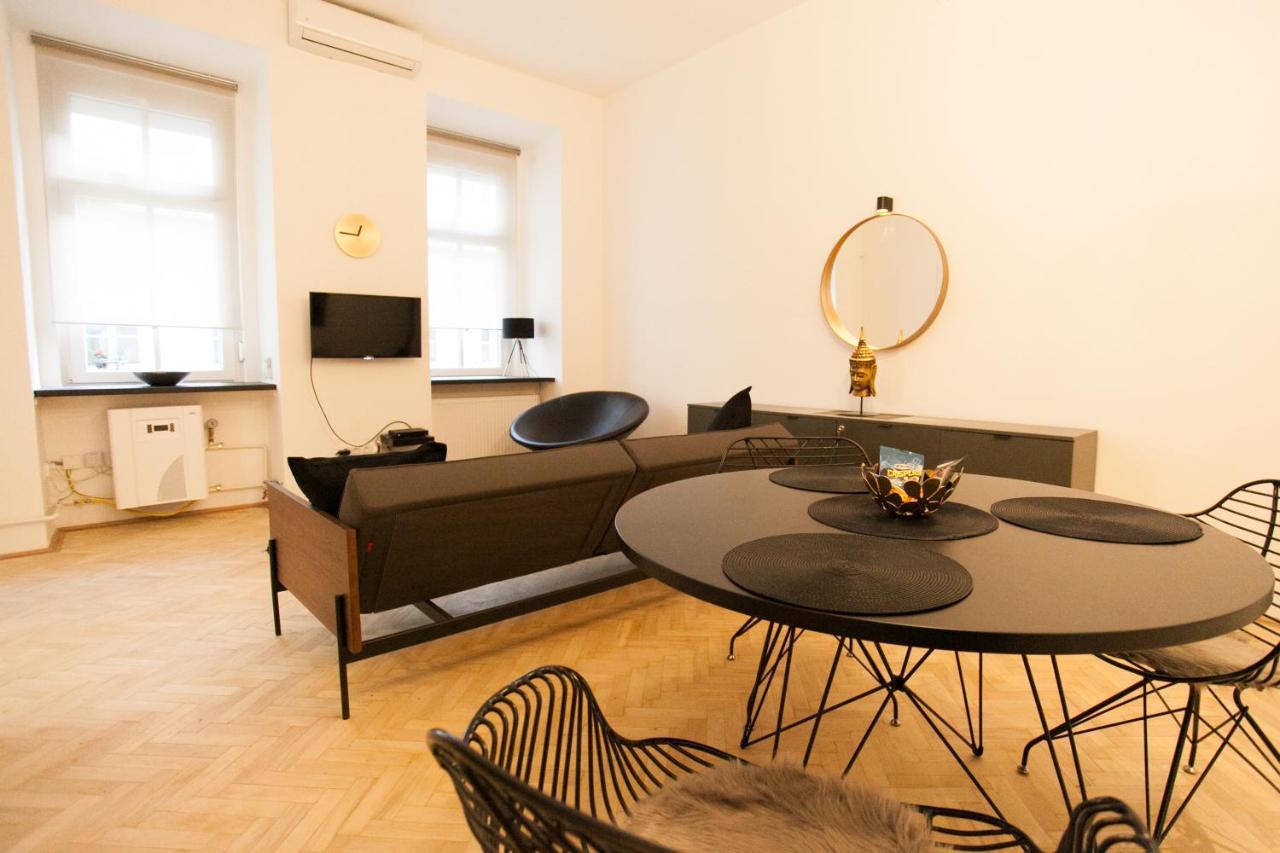 Real Delux Apartment Next To Gozsdu & Synagogue Budapest Exterior foto